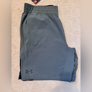 Under Armour Men's Athletic Shorts in Dark Gray